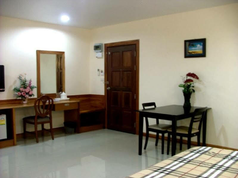 Porn 3 Hotel Khon Kaen Exteriör bild